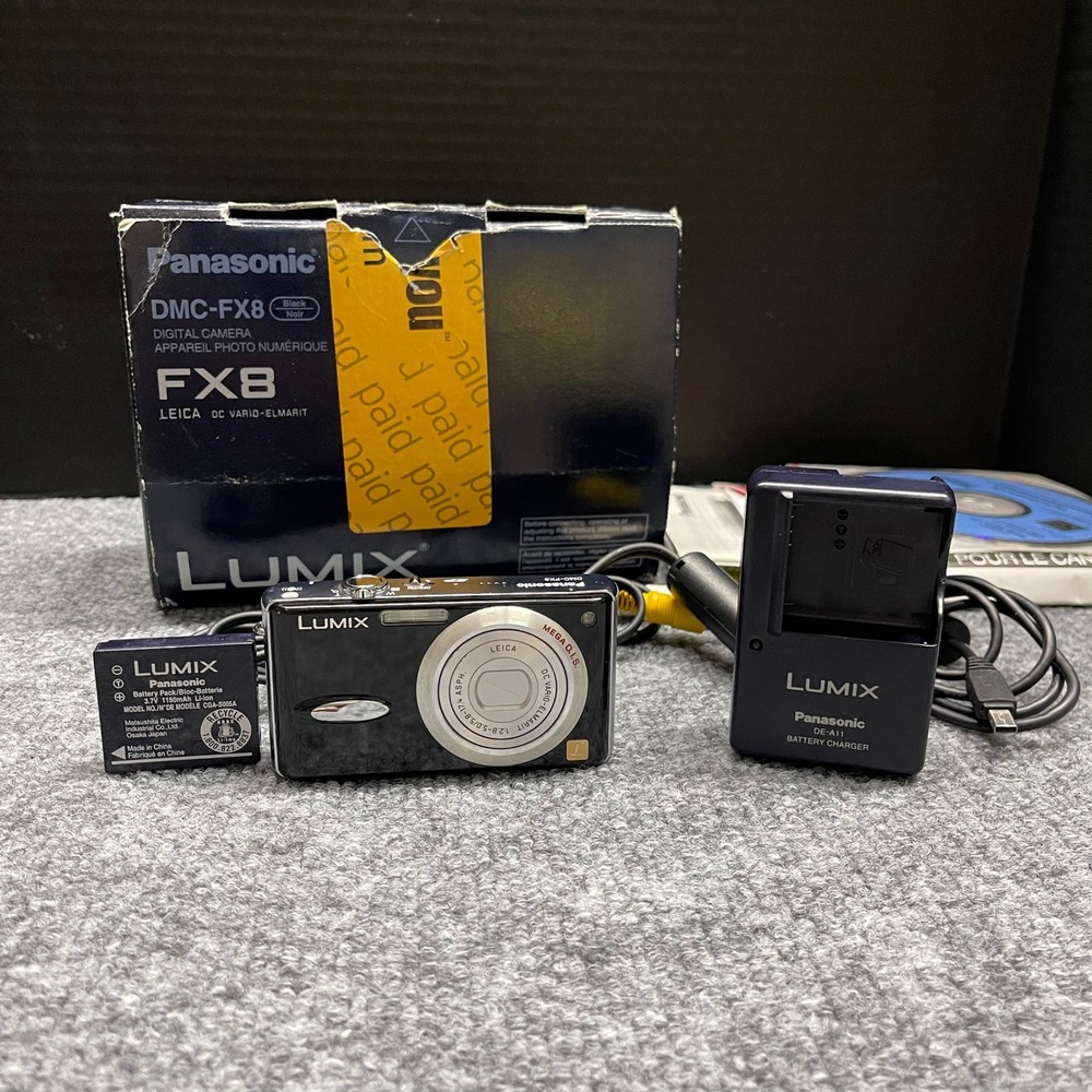 Panasonic Lumix DMC-FX8 Digital Camera Black Leica Lens 5MP Complete Bundle Box‎